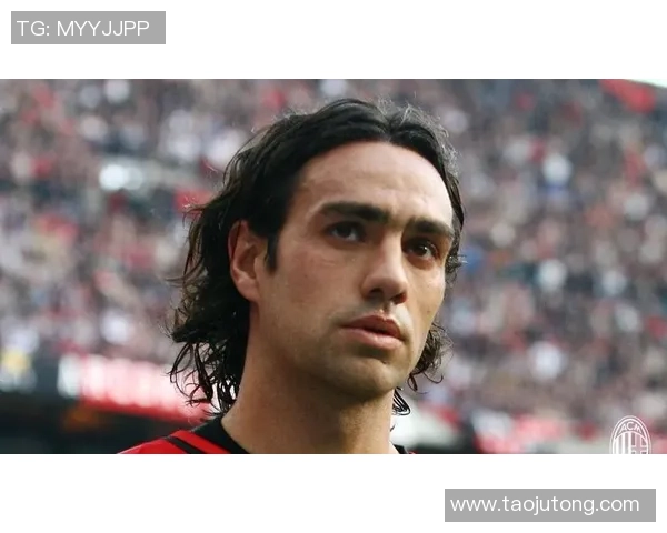 2003年退役足球球星回顾：辉煌生涯与足坛传奇的终章