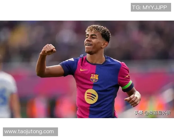 2025年足球现役球星排名前十名及其独特成就分析