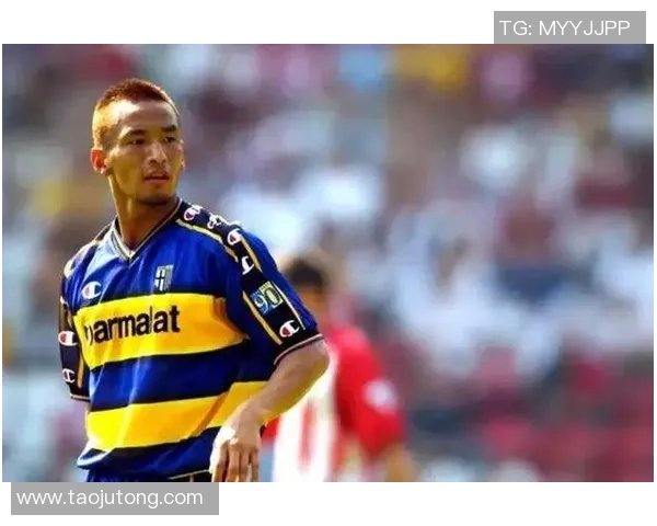 中国现代足球球星成长历程与赛场辉煌表现的深度解析