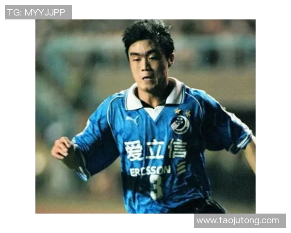 中国足球明星档案全解析 揭秘球员成长轨迹与竞技生涯