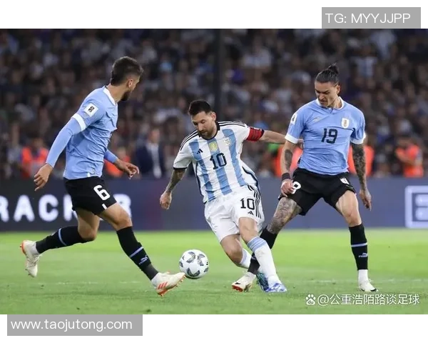 乌拉圭足球球星的辉煌历程与绿茵场上的传奇故事